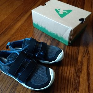 Plae Ty Shoes Toddler size 10